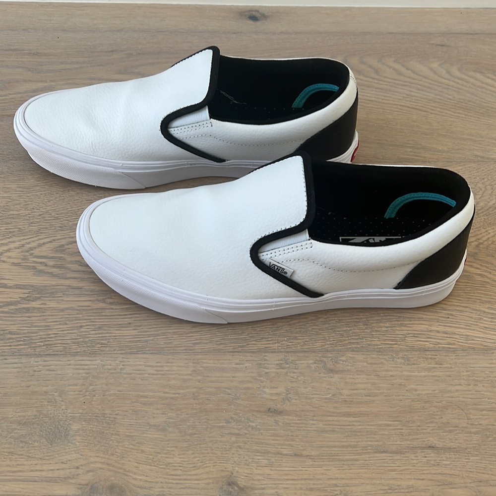 Custom Vans Men’s Slides - Size 10 - image 4